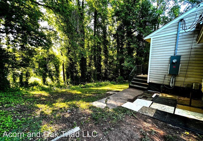 Building Photo - 2 br, 1 bath House - 3625 Yale Avenue
