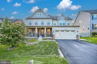 Building Photo - 7142 Starmount Ct