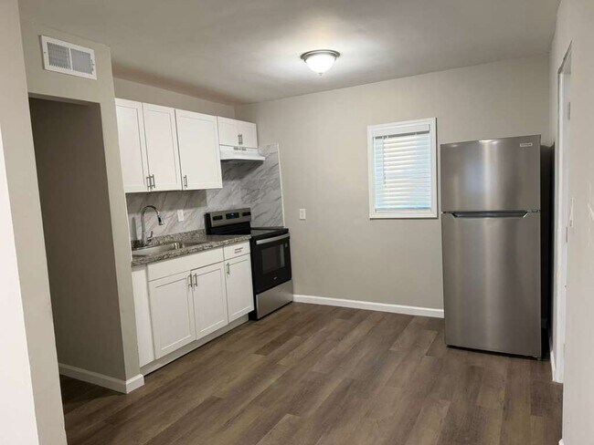 Foto del edificio - 531 Gresham Park Dr