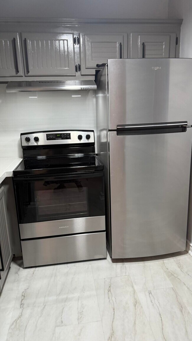 Foto del edificio - 52 Newport Ct