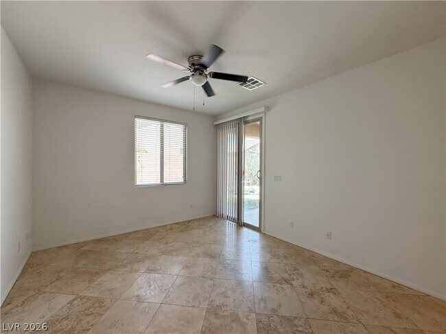Foto del edificio - 7296 Spring Flower Ave