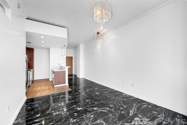 Building Photo - 5925 Almeda Rd