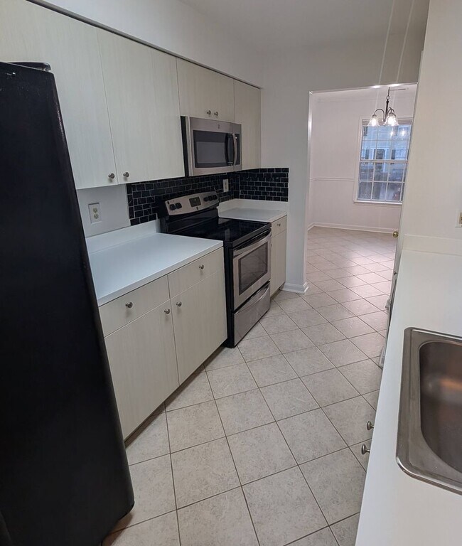 Foto del edificio - Available August 1, 2026 – Beautiful Townhome in Potomac Hills!