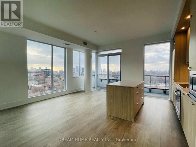 Building Photo - 115 Denison Ave