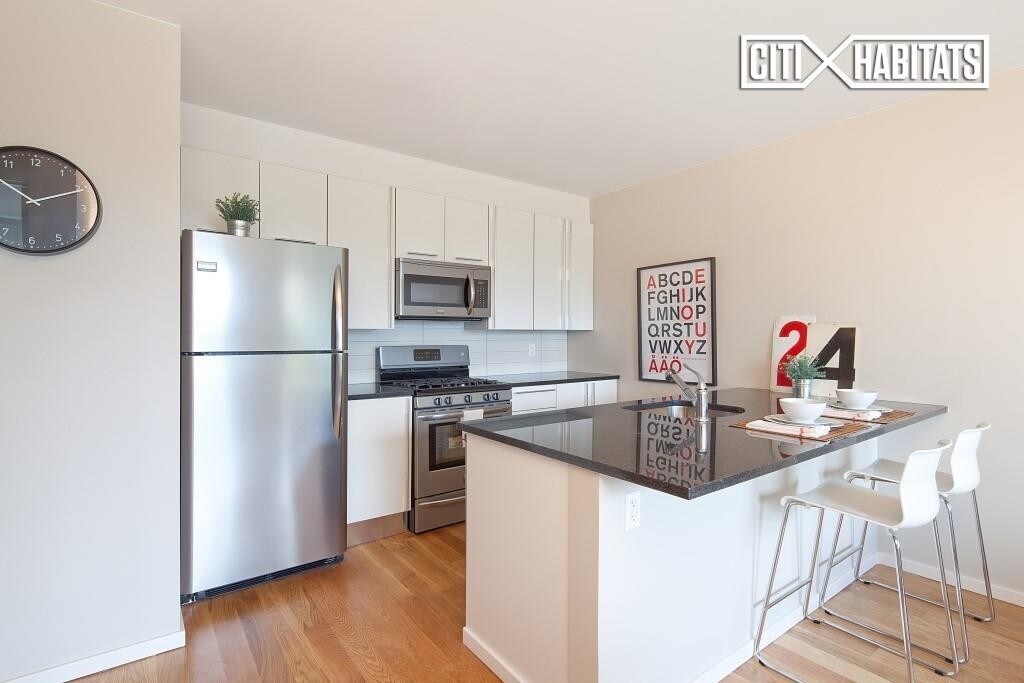 Foto principal - 307 Atlantic Ave