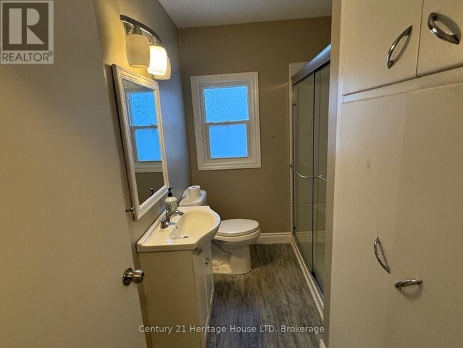 Building Photo - 3822 Dominion Rd