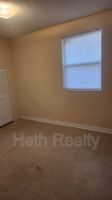 Building Photo - 6249 Claret Dr