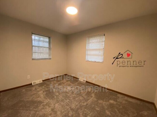 Building Photo - 1138 S Glenwood Ave