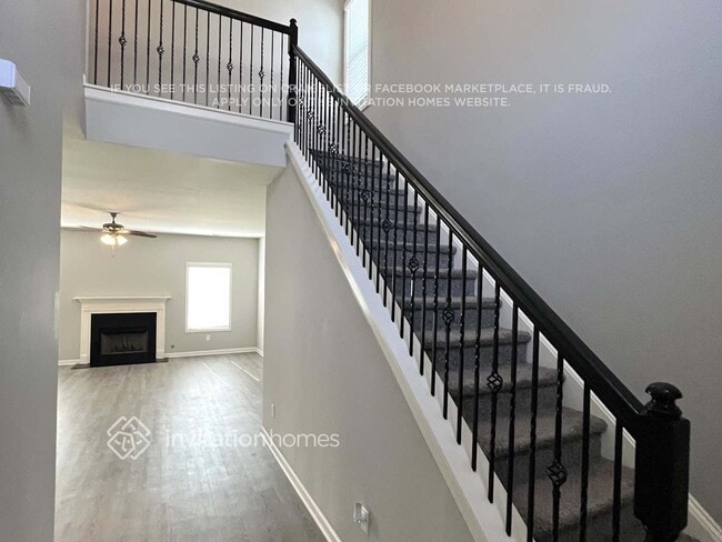 Building Photo - 70 Mercer Ln