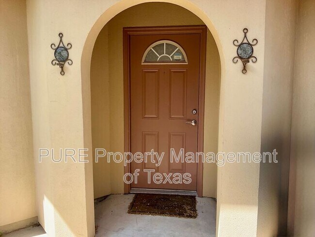 Foto del edificio - 5632 Toscana Ave
