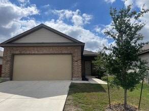 Building Photo - 132 Eugene Pass