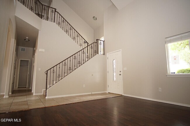 Building Photo - 5408 Pedro Lucero Dr