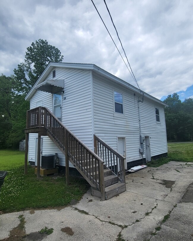 Whole house...storage available - 108 Jones St