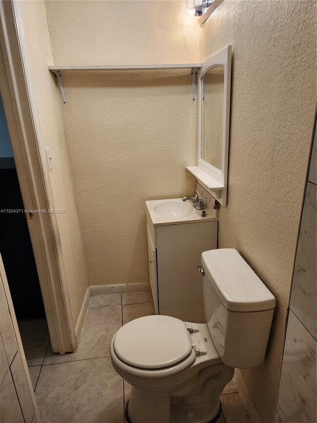 Foto del edificio - 4971 NW 13th St