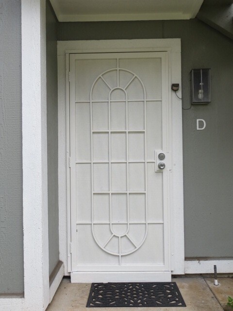 Building Photo - 429 Mananai Pl