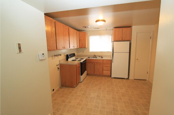 Building Photo - 59 W 350 S