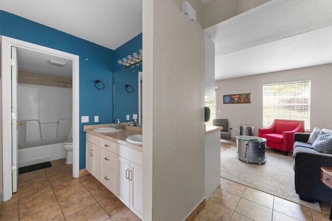 Foto del edificio - Apartment for Rent