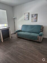 Building Photo - 1657 Poise Dr