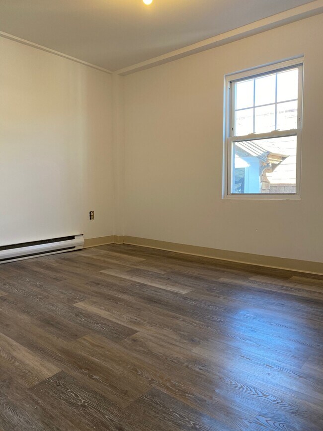 Building Photo - 222 Main Street, Unit R7