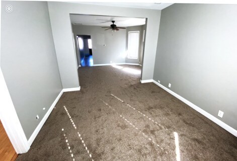 Foto del edificio - 3926 W Byron St