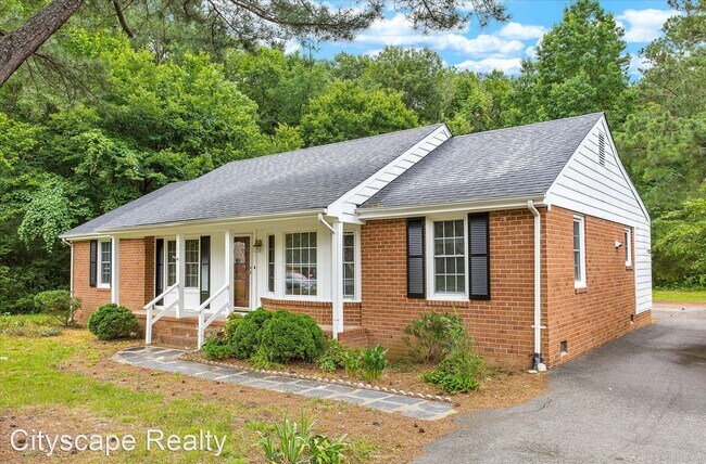 Building Photo - 3 br, 2 bath House - 1611 Cloister Drive