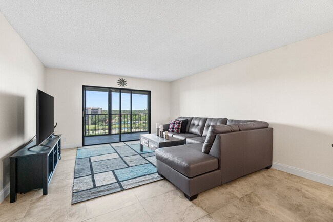 Foto del edificio - 7290 Kinghurst Dr