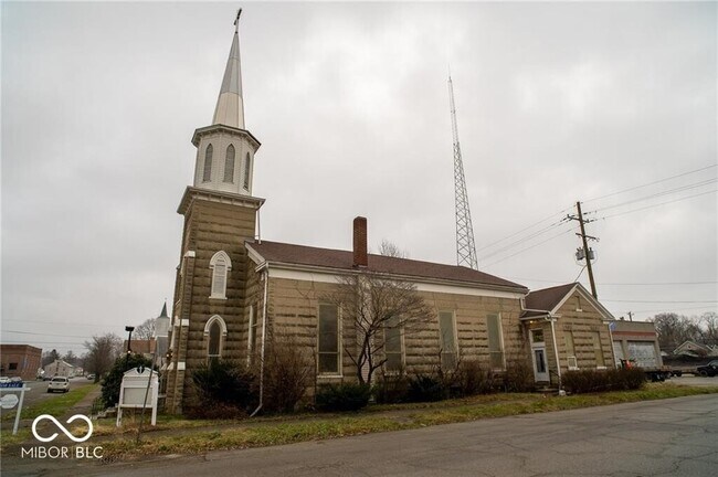 Building Photo - 136 W Church St