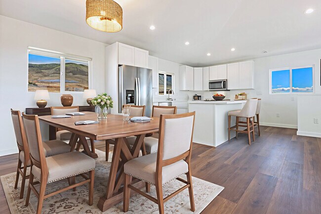 Cocina y comedor - 536 Lahainaluna Rd