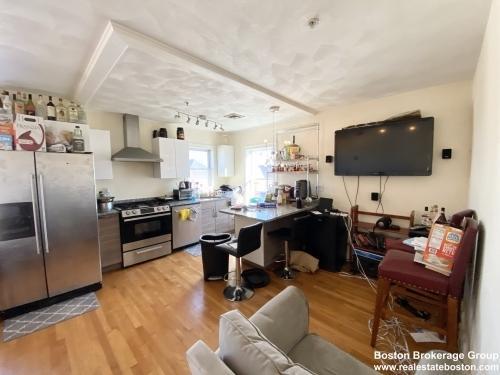 Foto del edificio - 4 bedroom in Boston MA