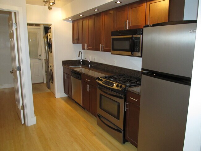 Foto del edificio - 435 17th St SE
