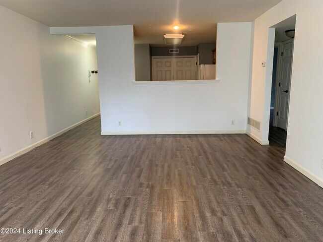 Building Photo - 1038 Brent St