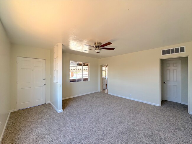 Building Photo - 3635 N 15th Ave