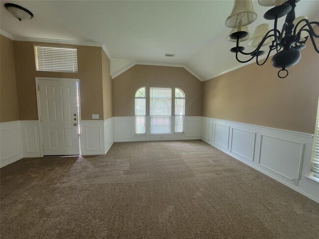 Building Photo - 30214 Castle Forest Dr