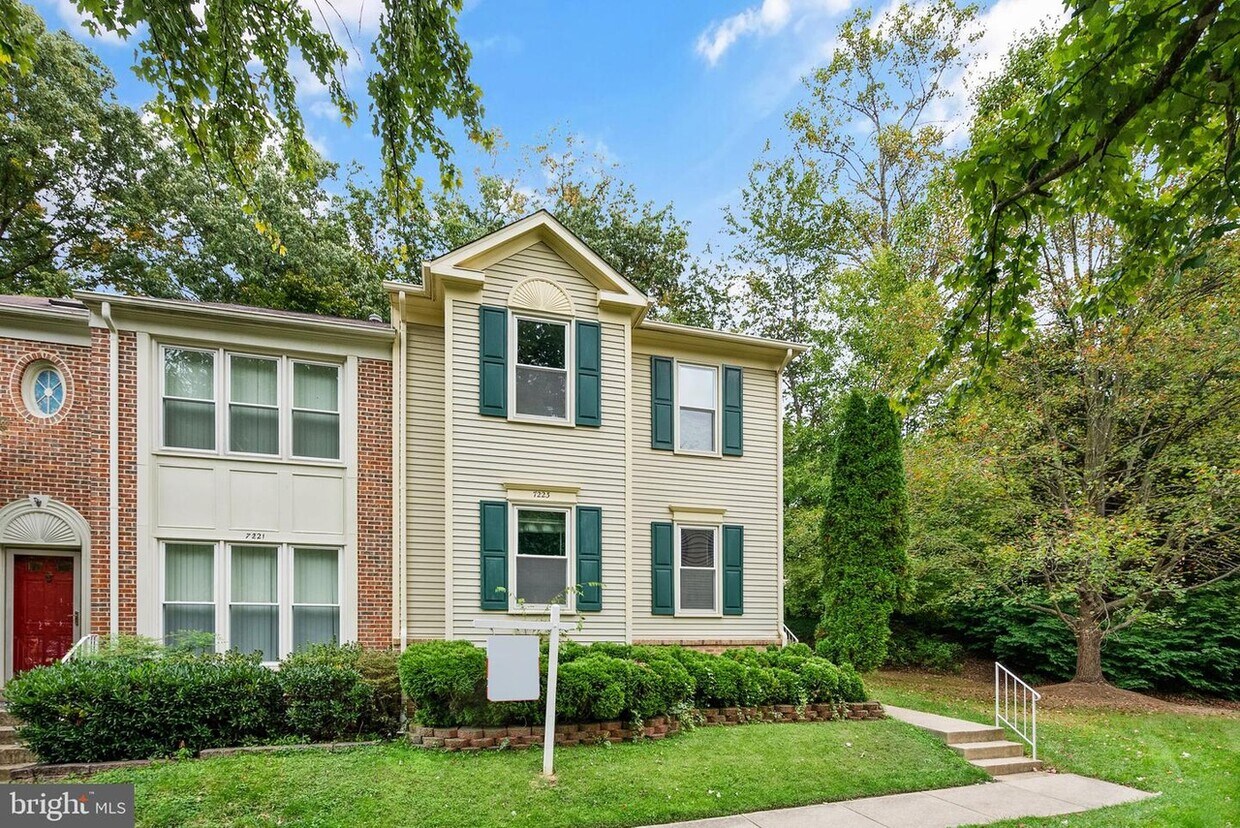 7223 Olde Lantern Way, Springfield, VA 22152 House Rental in Springfield, VA