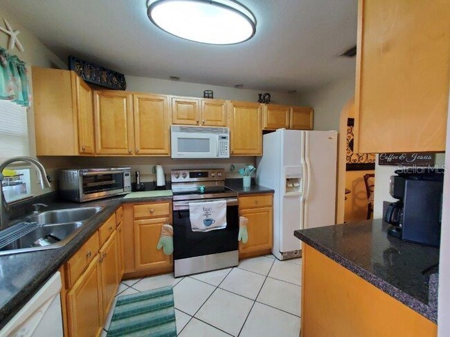 Building Photo - 3233 Woodthrush Dr