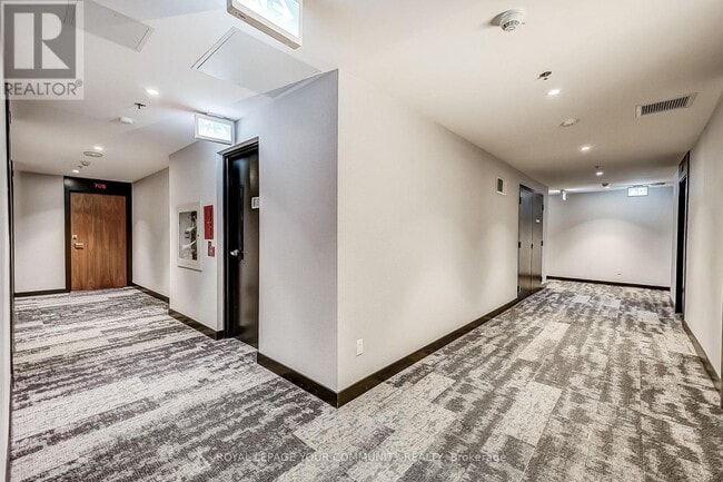 Building Photo - 25 Baseball Pl