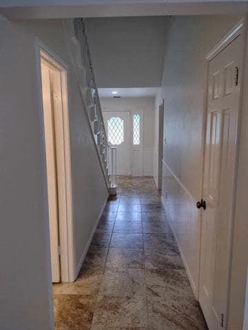 Building Photo - 3018 Overton Park Dr W