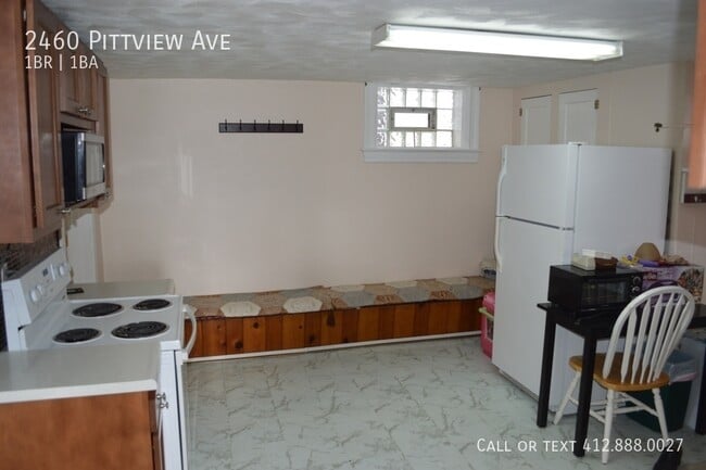 Building Photo - 2460 Pittview Ave