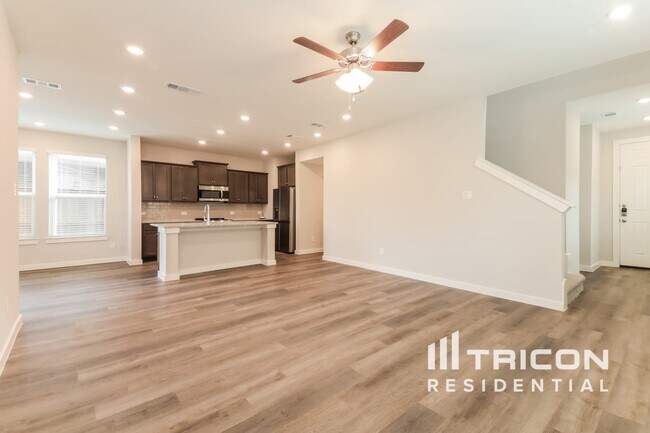 Foto del edificio - 2549 Dulaney Dr
