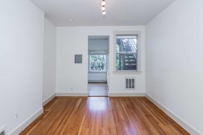 Foto del edificio - 905 Ashbury St