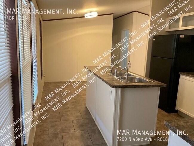 Foto del edificio - Royal Glen all age park - 4 bed 2 bath hom...