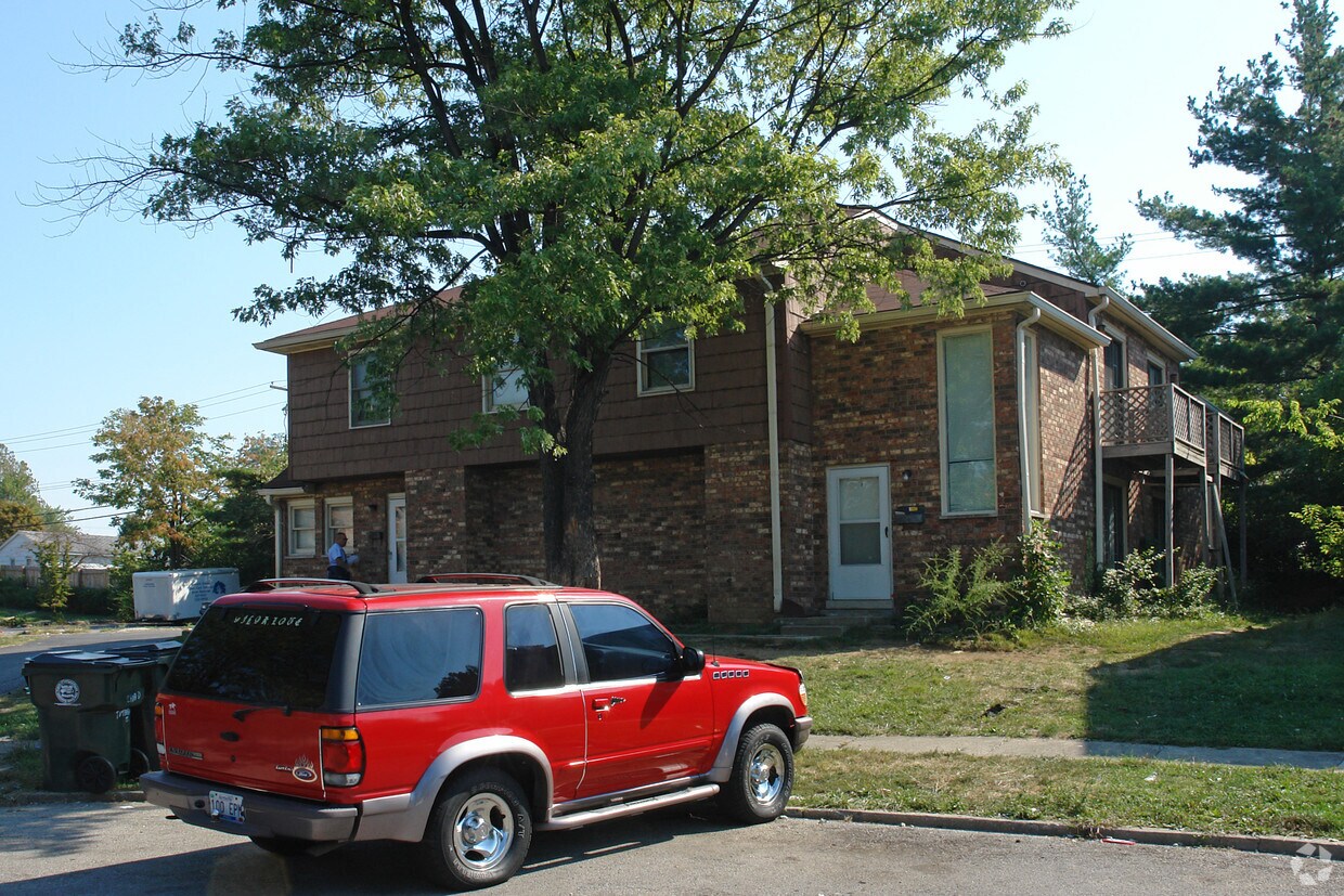 Foto del edificio - 2409 Timberhill Ct