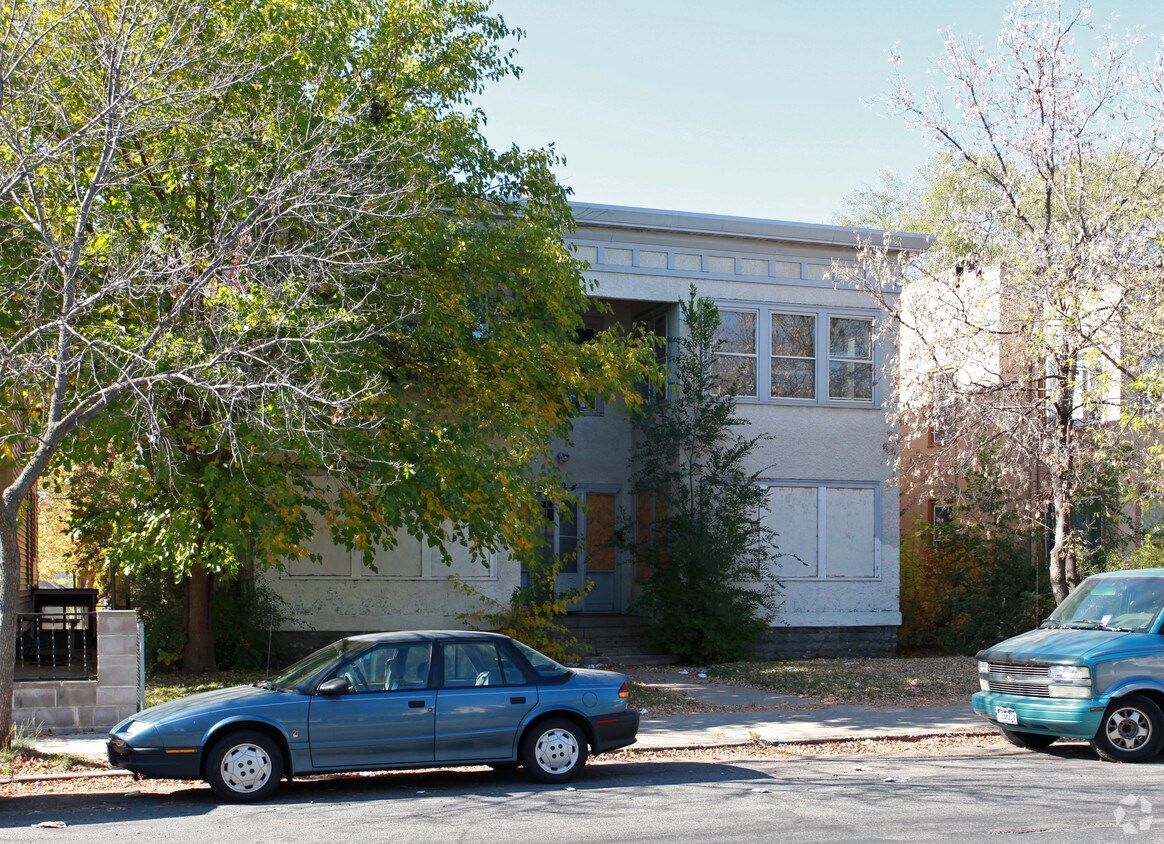 Primary Photo - 3824 Chicago Ave
