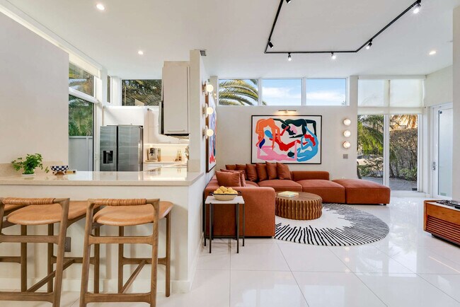 Building Photo - 1884 SW 17th St