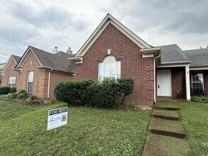 Building Photo - 6843 Wrigley Dr