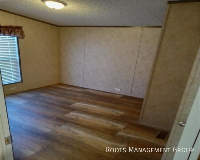 Building Photo - Home Available to Lease - Apply Today!
