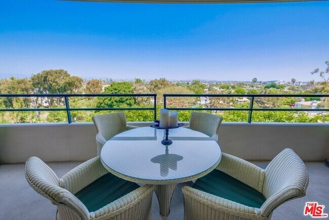 Foto del edificio - 4337 Marina City Dr