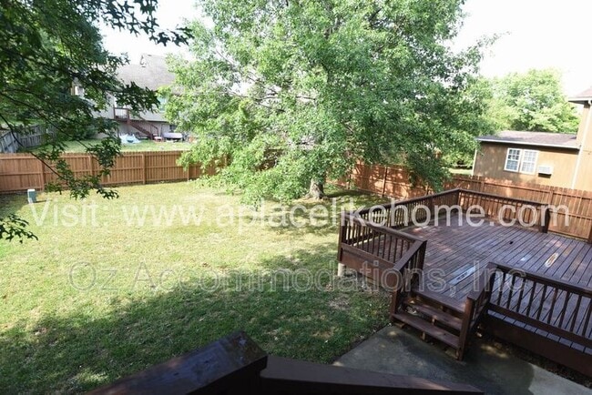 Building Photo - 15325 Riley St