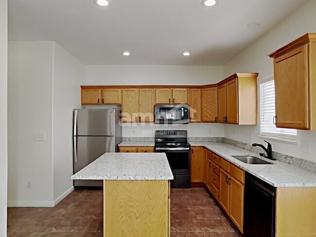 Foto del edificio - 7506 Addison Ave