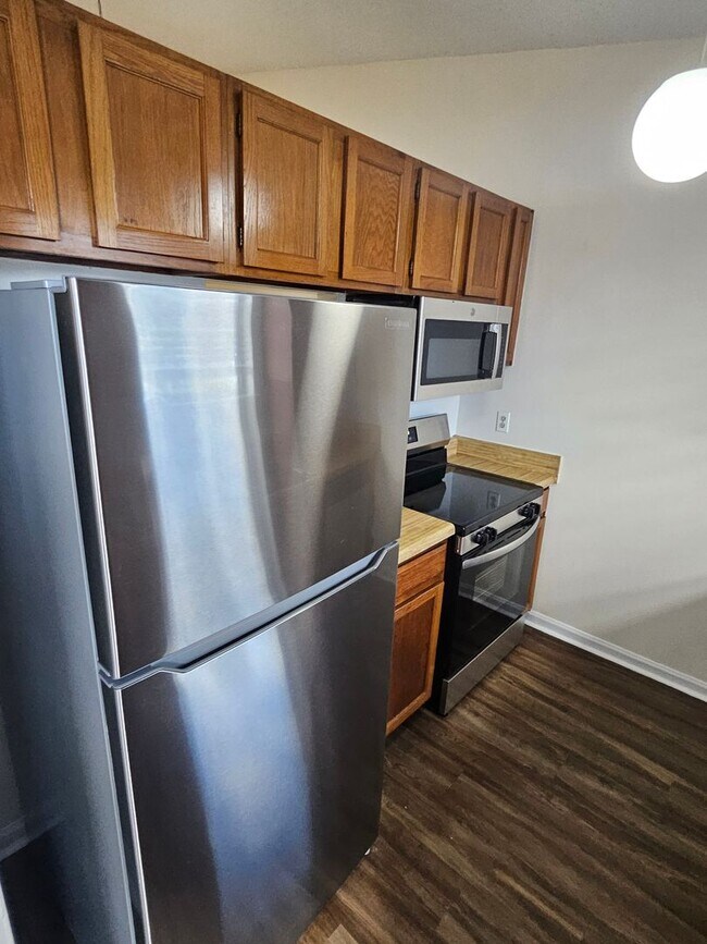 Foto del edificio - 1338 Delaware Pl